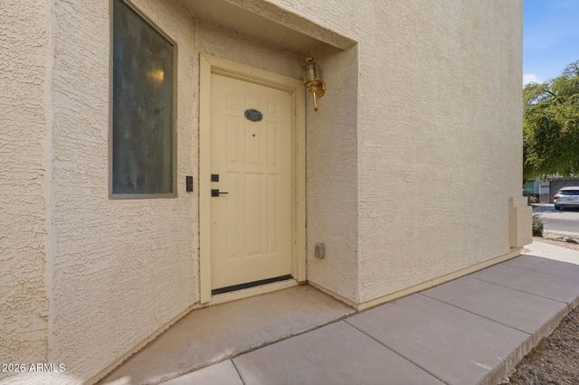 1340 E PRYOR Road, San Tan Valley, AZ 85140