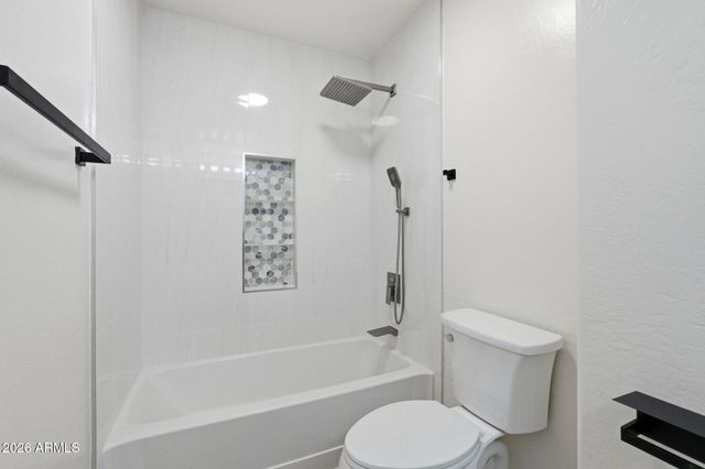 1340 E PRYOR Road, San Tan Valley, AZ 85140