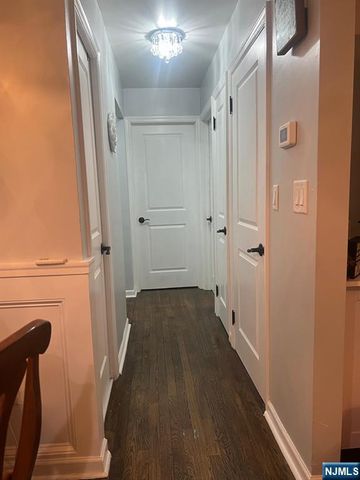 6 Cedar Street, Pompton Lakes, NJ 07442