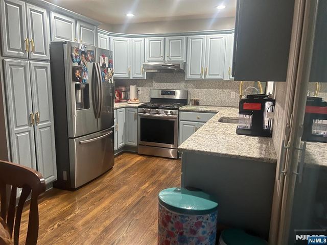 6 Cedar Street, Pompton Lakes, NJ 07442