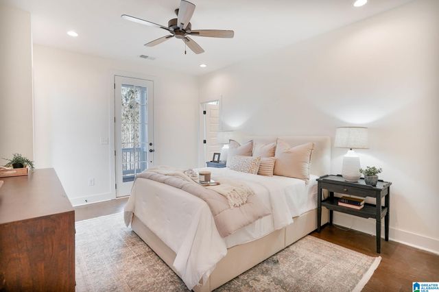 440 PRESERVE PARKWAY, Hoover, AL 35226