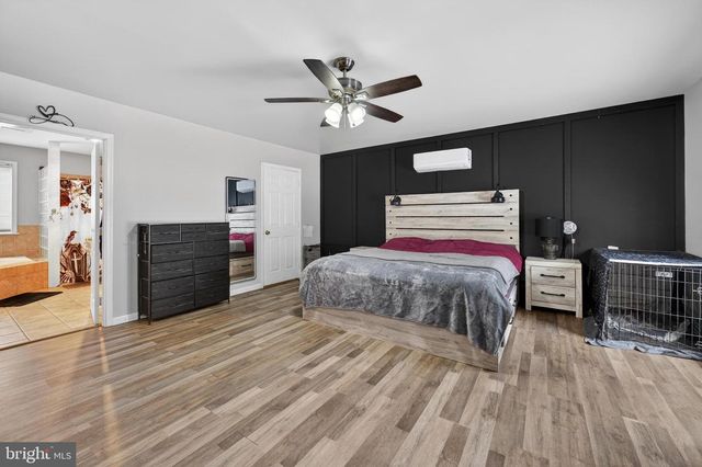 13 POWDER LN, Burlington, NJ 08016