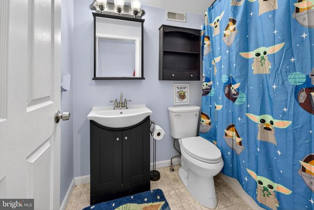 13 POWDER LN, Burlington, NJ 08016