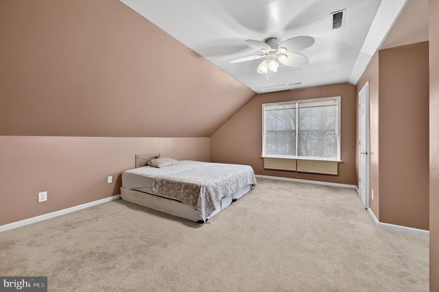 13 POWDER LN, Burlington, NJ 08016