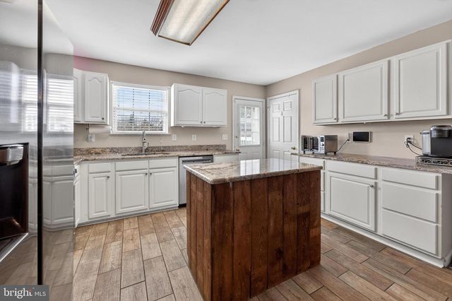 13 POWDER LN, Burlington, NJ 08016