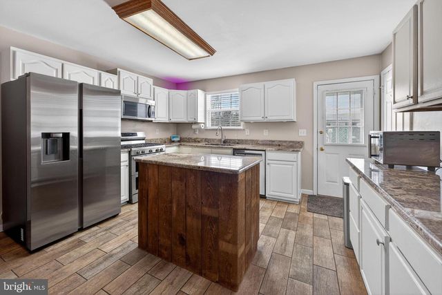 13 POWDER LN, Burlington, NJ 08016