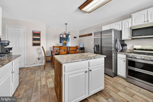 13 POWDER LN, Burlington, NJ 08016