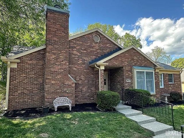 2629 E Windermere Woods Drive, Bloomington, IN 47401