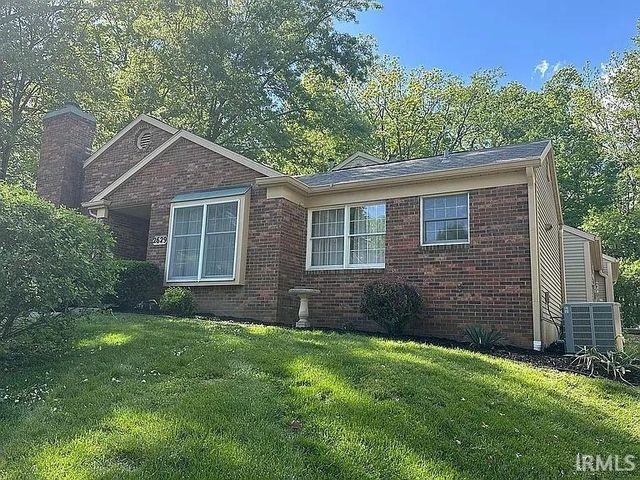 2629 E Windermere Woods Drive, Bloomington, IN 47401