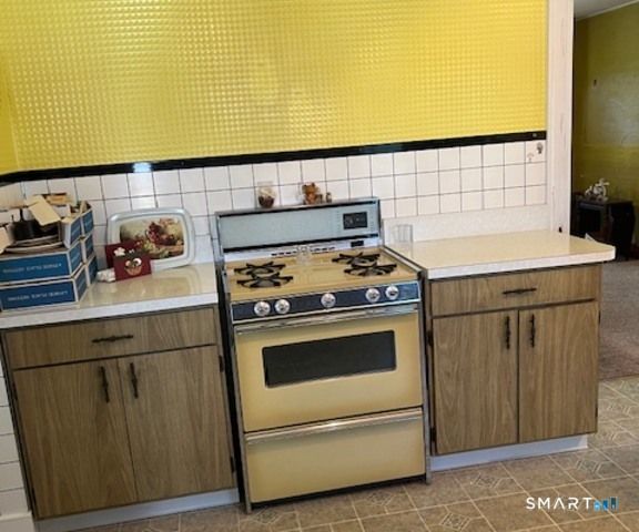 201 Fairlawn Avenue, Waterbury, CT 06705