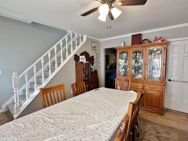 301 8th St NW, Minot, ND 58703