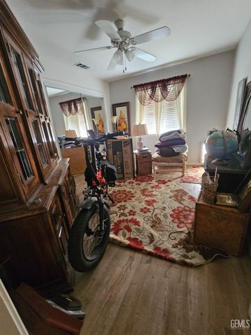 4102 Sierra Redwood Drive, Bakersfield, CA 93313