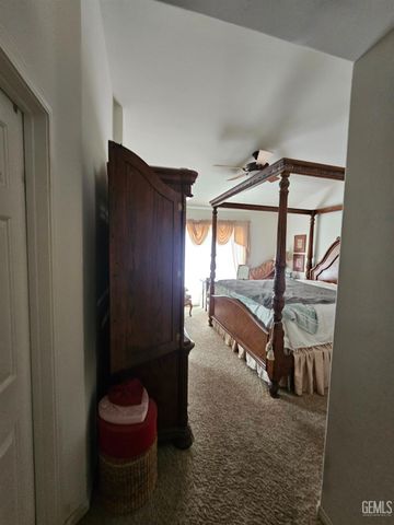 4102 Sierra Redwood Drive, Bakersfield, CA 93313