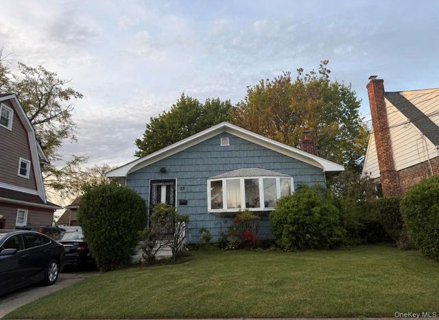 23 Allen Street, Hempstead, NY 11550