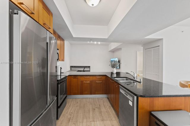 4100 SALZEDO ST 1009, Coral Gables, FL 33146