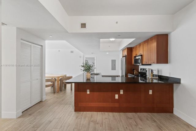 4100 SALZEDO ST 1009, Coral Gables, FL 33146