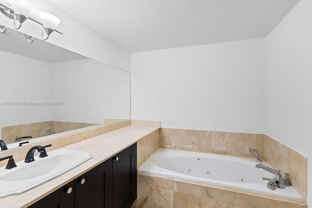 4100 SALZEDO ST 1009, Coral Gables, FL 33146