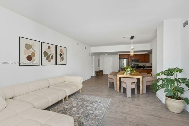 4100 SALZEDO ST 1009, Coral Gables, FL 33146