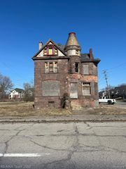3704 Fourteenth St., Detroit, MI 48208