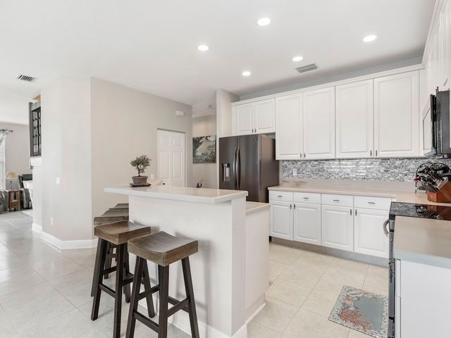 1902 Grey Falcon Circle SW, Vero Beach, FL 32962