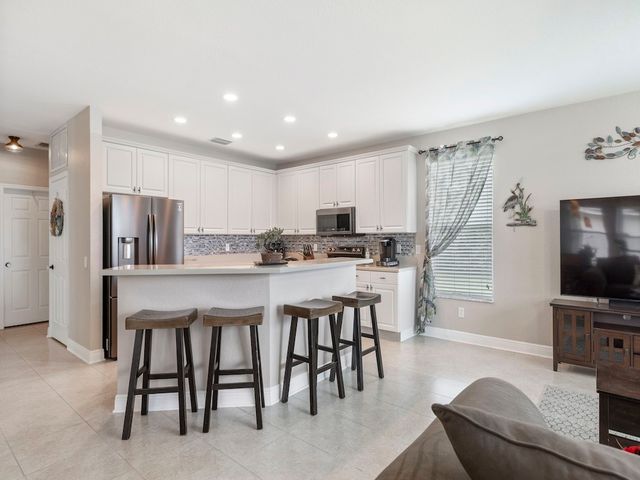 1902 Grey Falcon Circle SW, Vero Beach, FL 32962