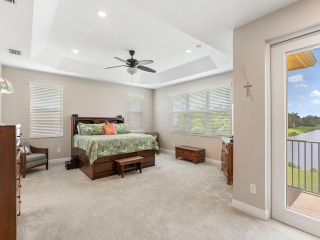 1902 Grey Falcon Circle SW, Vero Beach, FL 32962