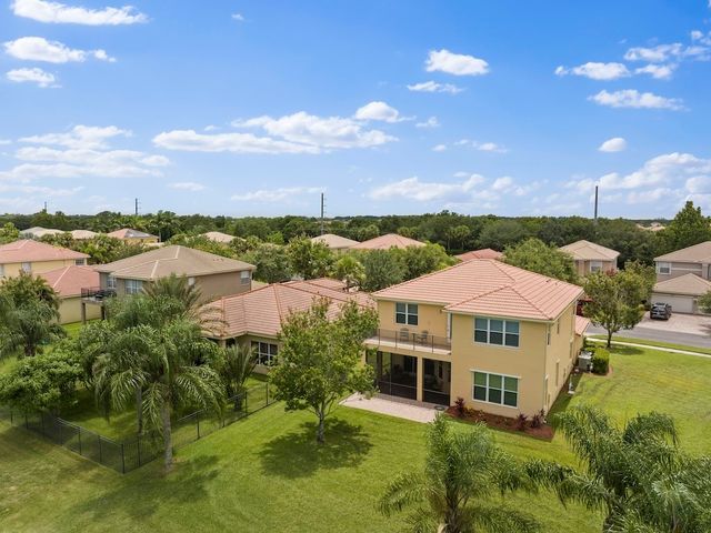 1902 Grey Falcon Circle SW, Vero Beach, FL 32962