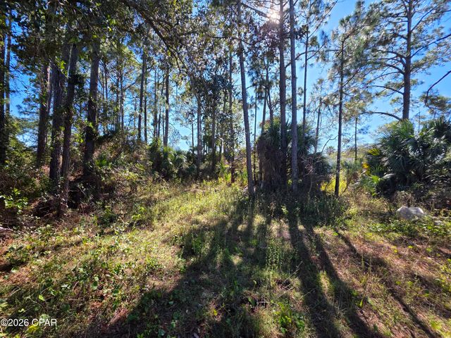 5700 Pinetree Avenue, Panama City, FL 32408