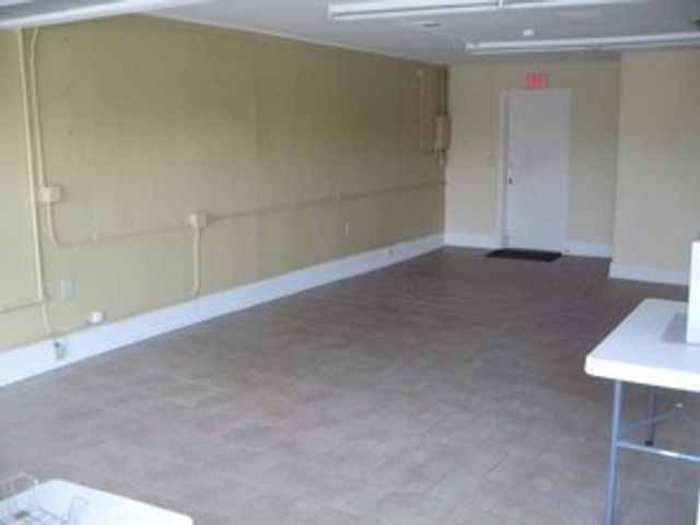 138 W Irving Park Road 1, Wood Dale, IL 60191