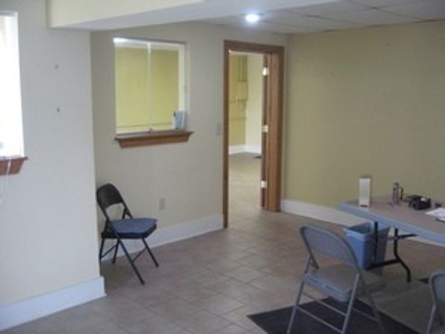 138 W Irving Park Road 1, Wood Dale, IL 60191