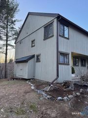 24 Fox Run, Woodbury, CT 06798