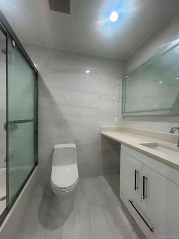 924 129th Street, College Point, NY 11356