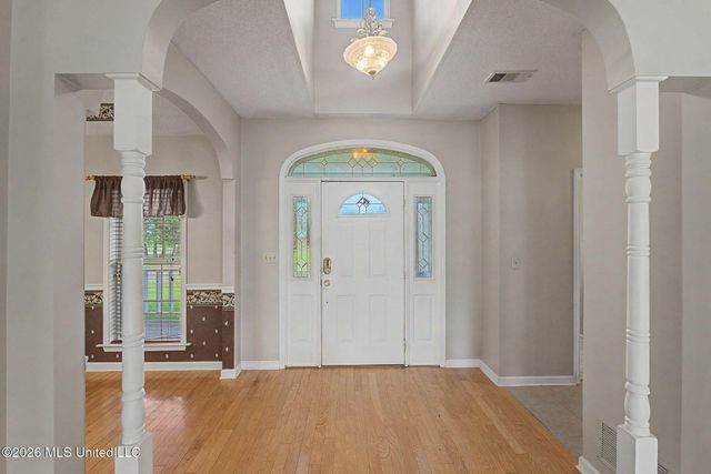 4004 Green Meadow Drive, Hernando, MS 38632