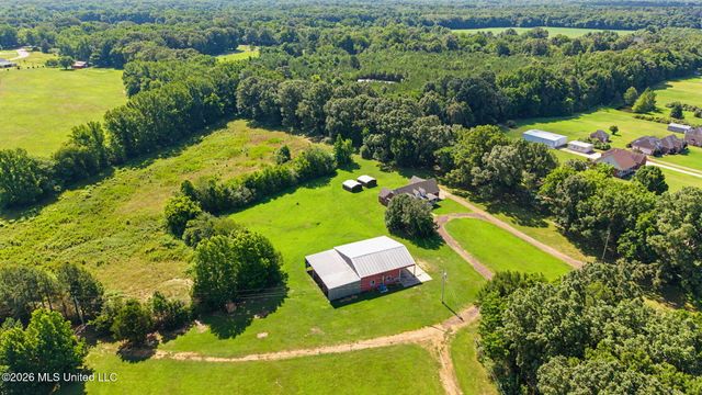 4004 Green Meadow Drive, Hernando, MS 38632