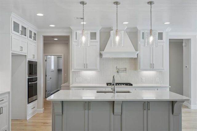 29820 E Ridge Road, Norman, OK 73072
