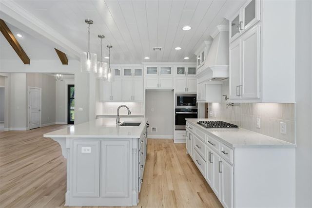 29820 E Ridge Road, Norman, OK 73072