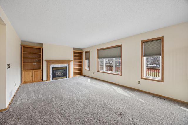 9902 Washington Street NE, Blaine, MN 55434