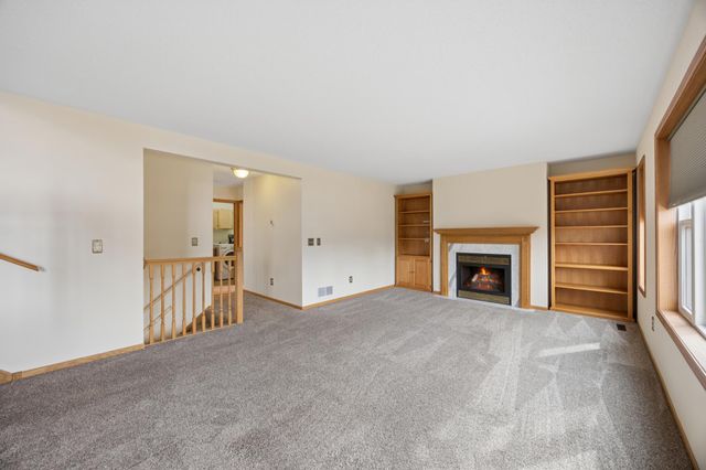 9902 Washington Street NE, Blaine, MN 55434