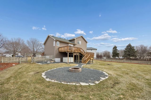9902 Washington Street NE, Blaine, MN 55434