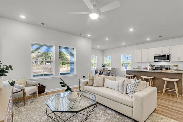 116 Scout Drive, Summerville, SC 29486