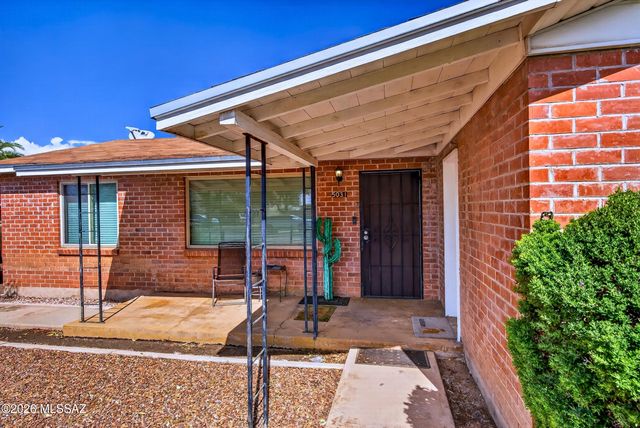 5031 E Rosewood Street, Tucson, AZ 85711