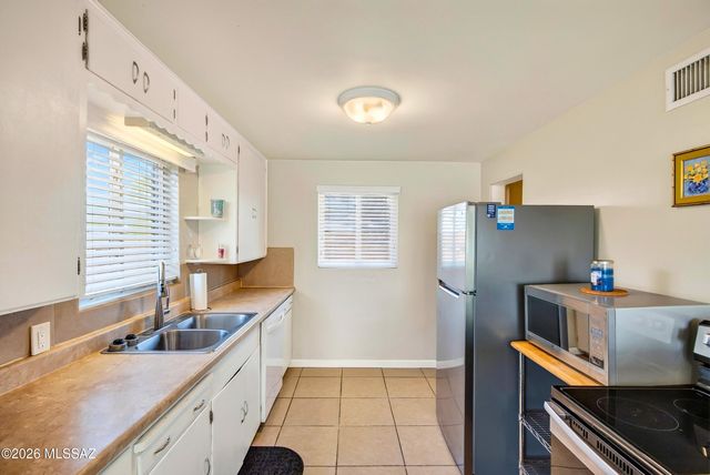 5031 E Rosewood Street, Tucson, AZ 85711