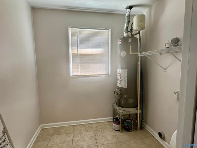 213 Wingate Avenue SW, Huntsville, AL 35801