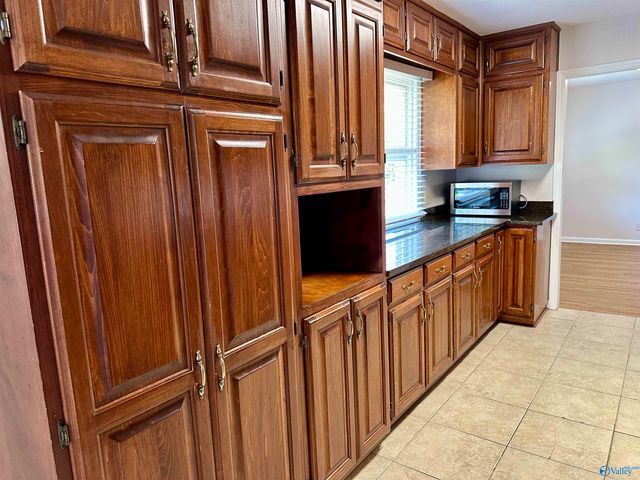 213 Wingate Avenue SW, Huntsville, AL 35801