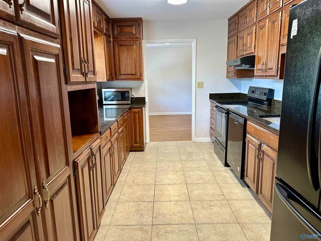 213 Wingate Avenue SW, Huntsville, AL 35801