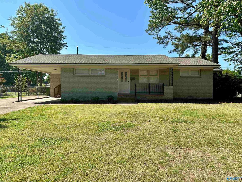 213 Wingate Avenue SW, Huntsville, AL 35801