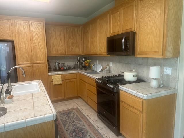 10223 Paulsell Dr, Stockton, CA 95209