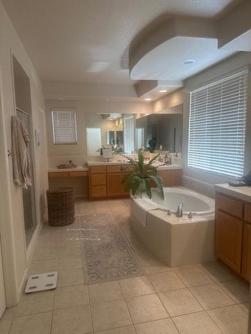 10223 Paulsell Dr, Stockton, CA 95209