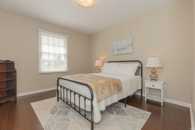 11000 Kramers Drive, Evansville, IN 47712