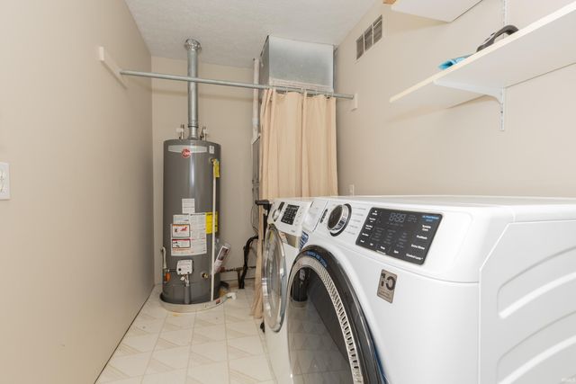 11000 Kramers Drive, Evansville, IN 47712